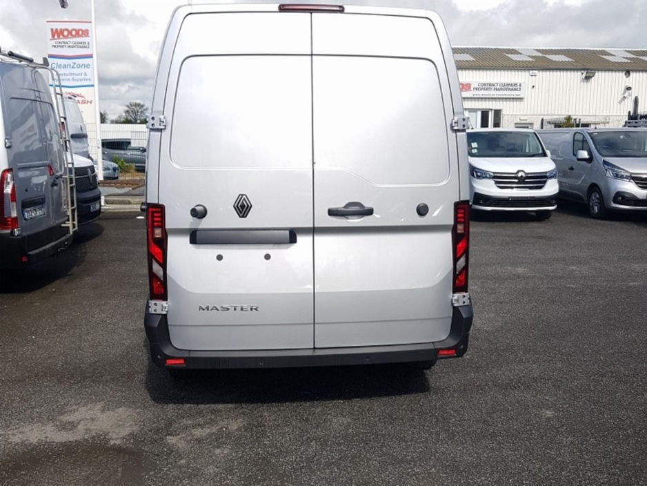 2026 Renault Master 170 LWB EX VAT PRICE DISPLAYED €39,740