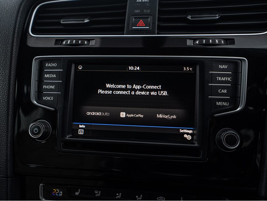 2017 Volkswagen Golf 2017 VW Golf 1.2tsi HIGHLINE/High spec/1yr warrant €16,888