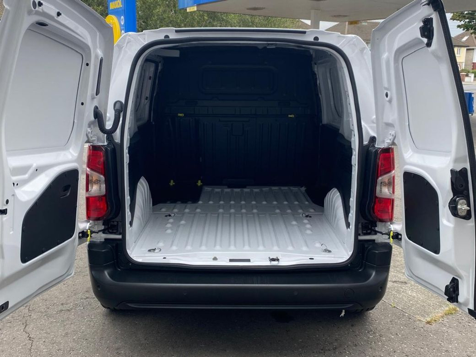 2025 Fiat Doblo SWB 1 5 100HP 650KG 4DR €21,495