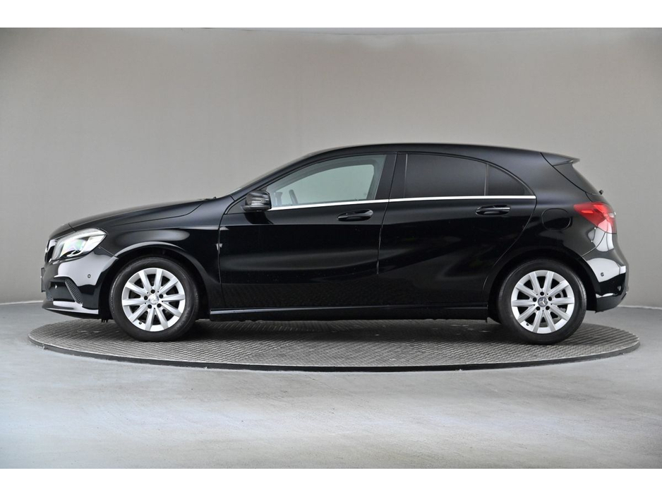2016 Mercedes-Benz A Class A180 *HALF LEATHER MEMO SPORT SEATS*REVERSE CAM* €16,480