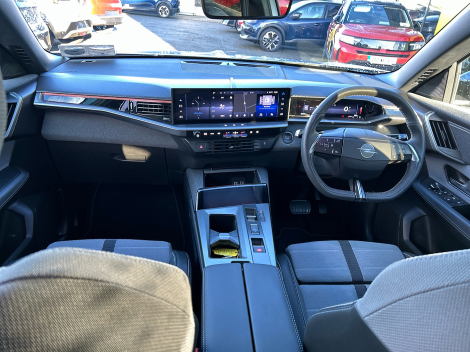 2025 Opel Grandland GS SUV 1.2 136PS MHE €38,950