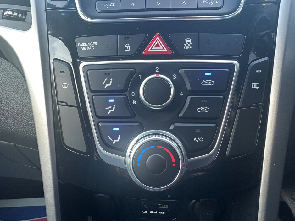 2016 Hyundai i30 1.6 Diesel Deluxe €13,950