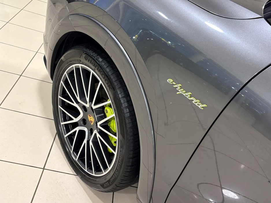 2020 Porsche Cayenne 3.0 V6 E-HYBRID=HUGE SPEC//PAN ROOF//201 D REG=TAILORED FINANCE PACKAGES INCL PCP AVAILABLE=TRADE IN'S WELCOME €59,995
