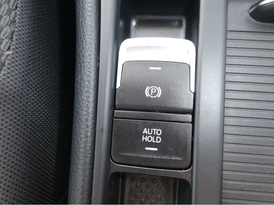 2015 Volkswagen Golf with NCT €13,950