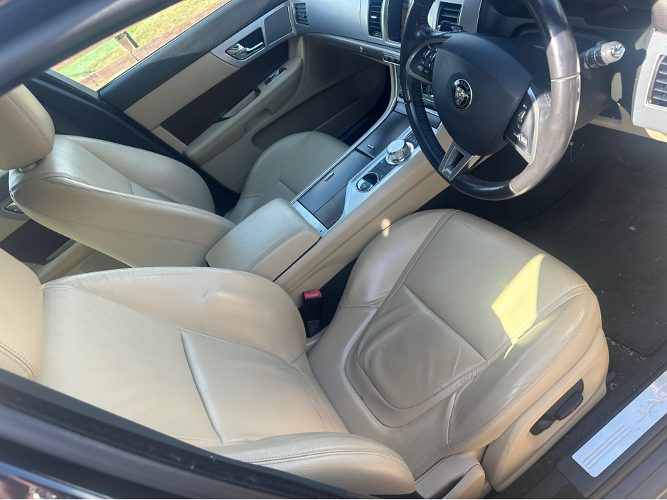 2014 Jaguar XF 2.2 D LUXURY 163PS 4DR AUTO €9,995