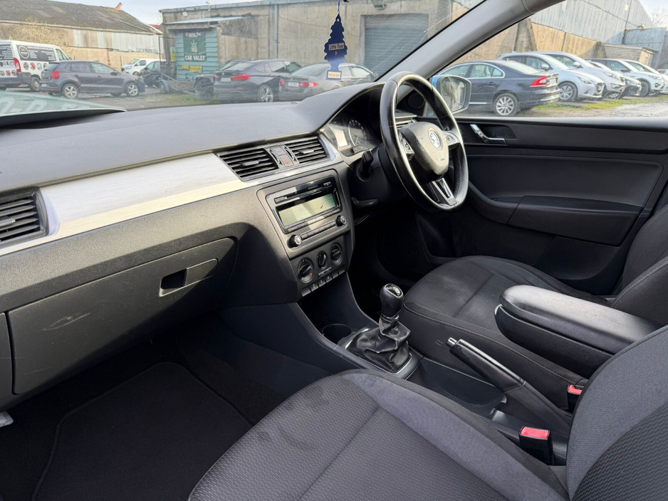 2014 Skoda Rapid 1.6 TDI/66kW (90bhp) Ambition €5,495