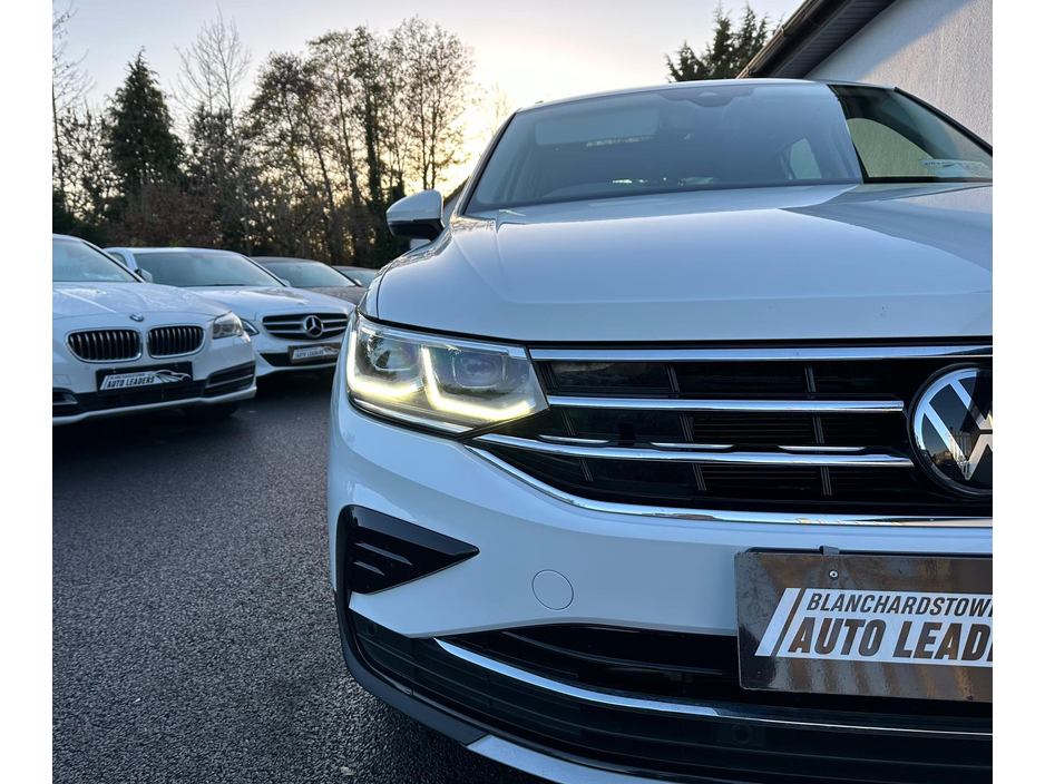 2023 Volkswagen Tiguan ELEGANCE 2.0 TDI 150HP NAV SKY VIEW €37,950