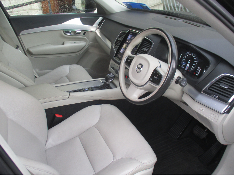 2018 Volvo XC90 D5 AWD MOMENTUM GT 5DR AUTO €29,950