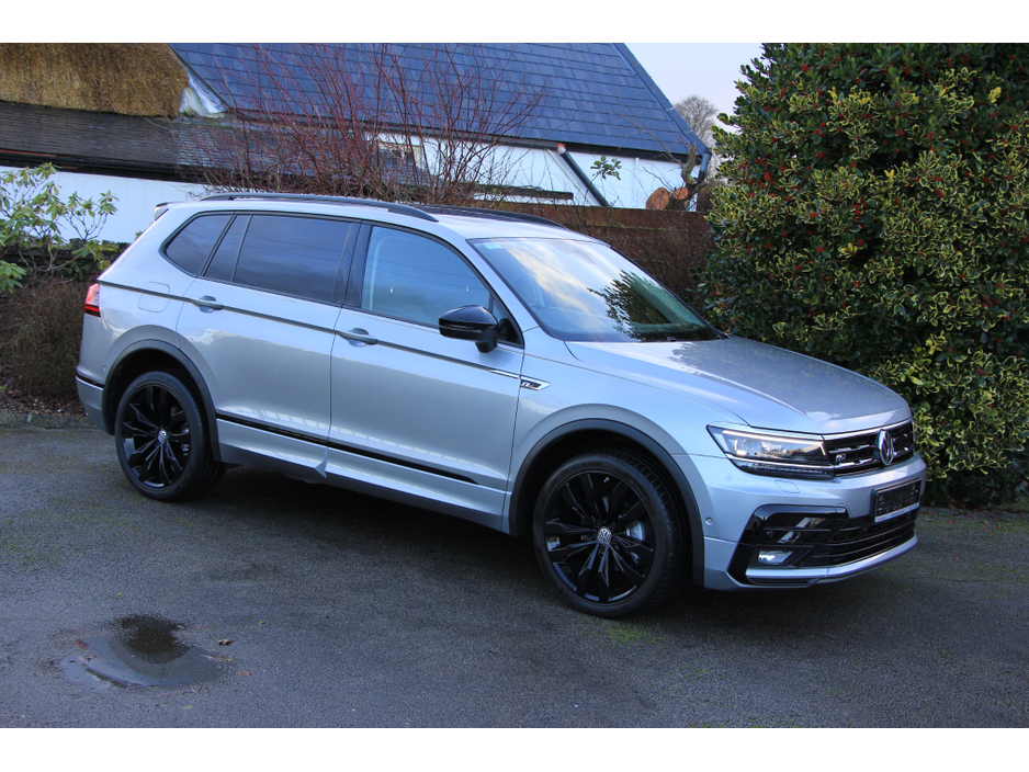 2022 Volkswagen Tiguan Allspace Black Edition R Line * Sunroof * 7 Seats €43,950
