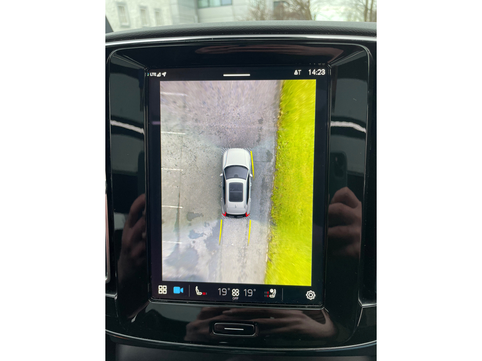 2022 Volvo XC40 ULTIMATE - 69KW BIGGER BATTERY - APPLE PLAY - 120TAX - NEW NCT €28,750