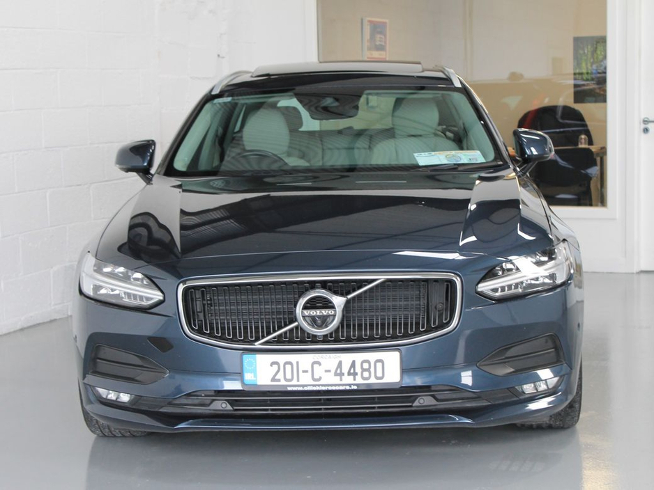 2020 Volvo V90 D4 MOM AT 5DR Auto €33,750