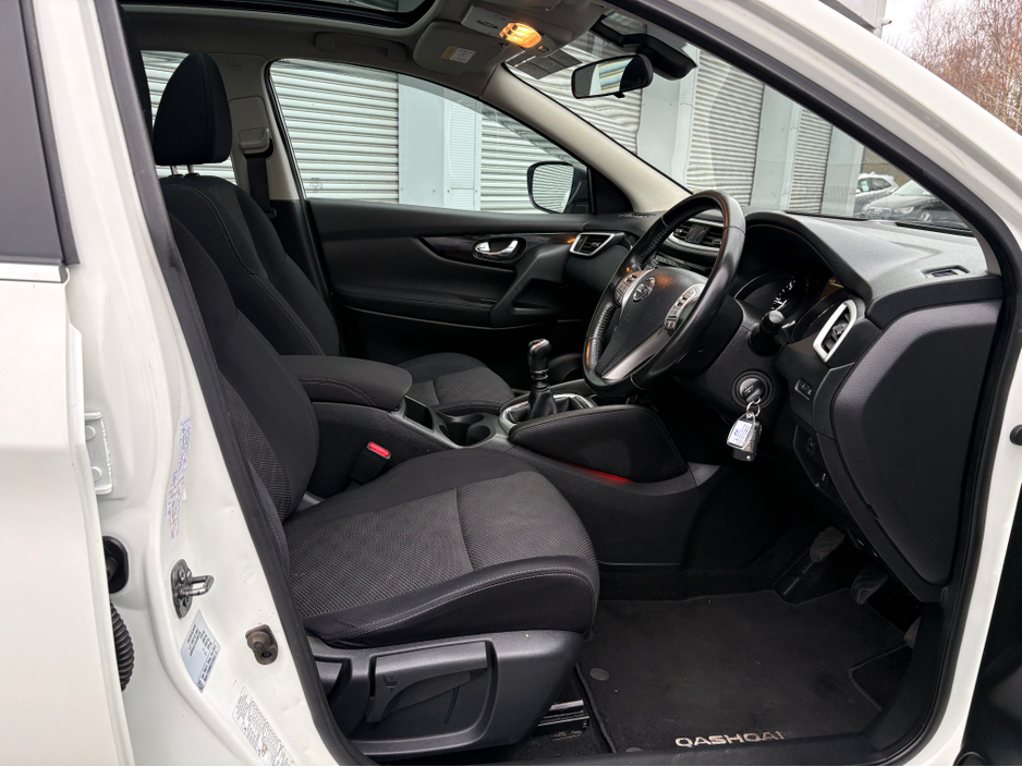 2017 Nissan Qashqai 1.5 Diesel SV €12,895