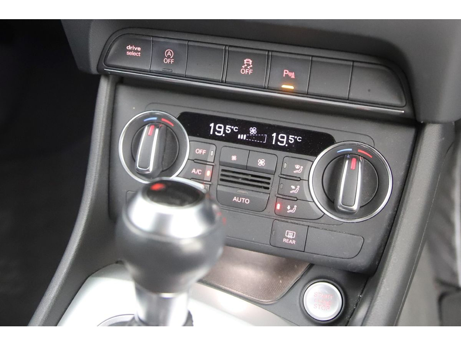 2017 Audi Q3 1.4 TFSI S-TRONIC *PARK SENSORS*REVERSE CAM*