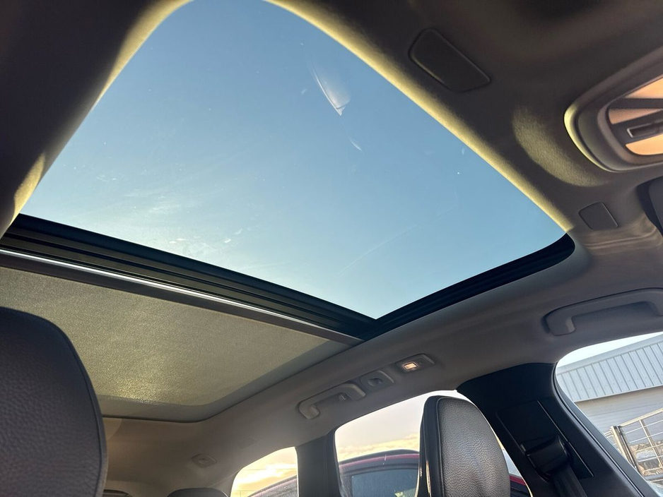 2023 Volvo XC60 T6 PHEV 350hp AT8 Plus (dark theme) €44,975