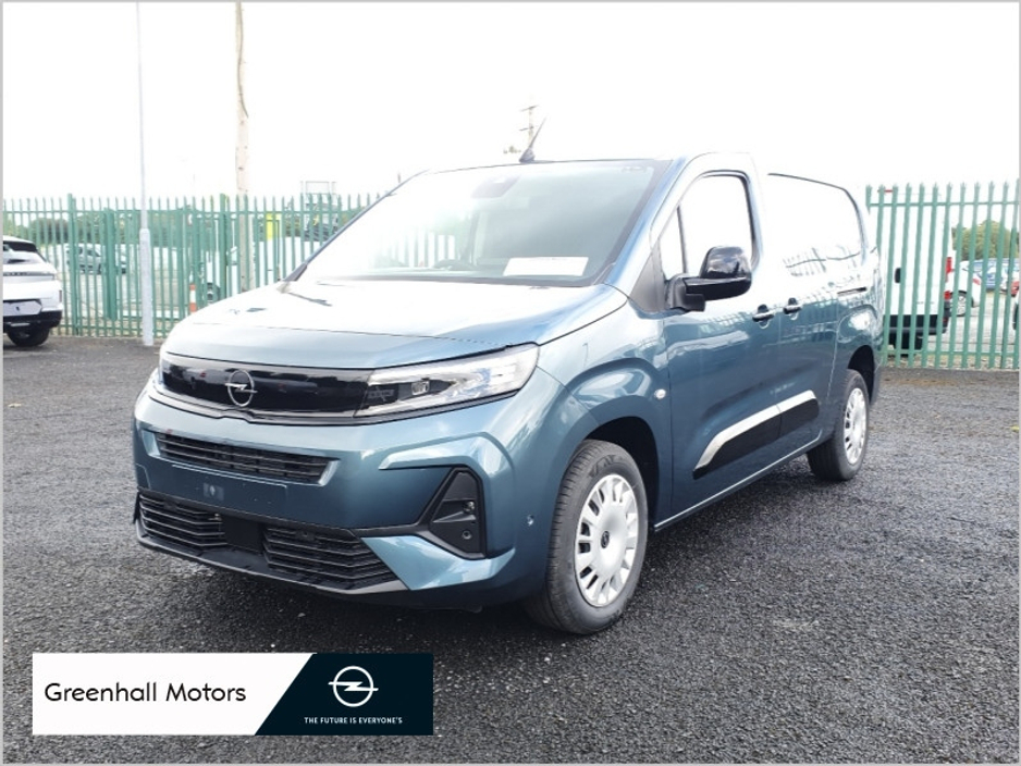 2026 Opel Combo L2H1 Sportive €25,700