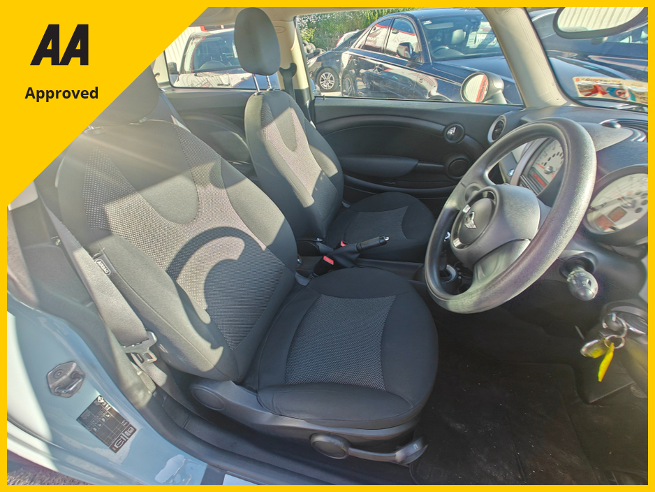 2013 MINI Hatch 2013 1.6  Petrol FIRST €7,950