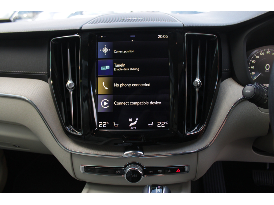 2020 Volvo XC60 2.0D4 INSCRIPTION 5DR ESTATE AUTO // 1 OWNER CAR // AS NEW CONDITION THROUGHOUT // BUY WITH CONFIDENCE AA AND SIMI APPROVED DEALER 2025 // FINANCE ARRANGED // €35,950