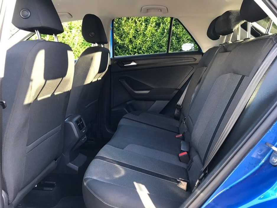 2023 Volkswagen T-Roc LIFE 1.0 TSI MANUAL - GRANDONS €25,995