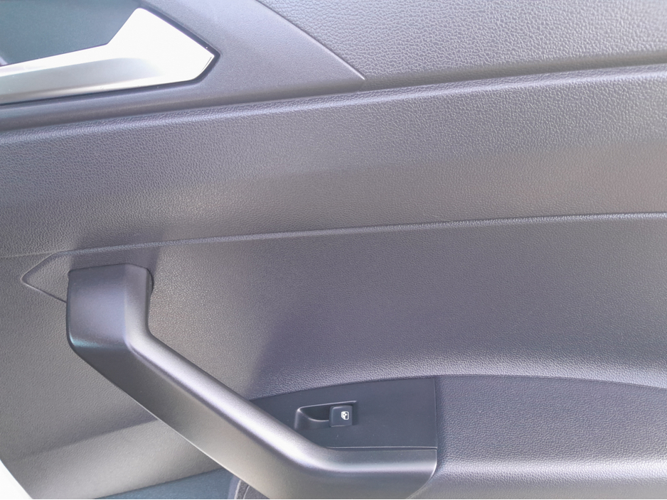 2022 Volkswagen Polo LIFE 1.0 TSI 95BHP MANUAL 5SPEED 5DR €18,400