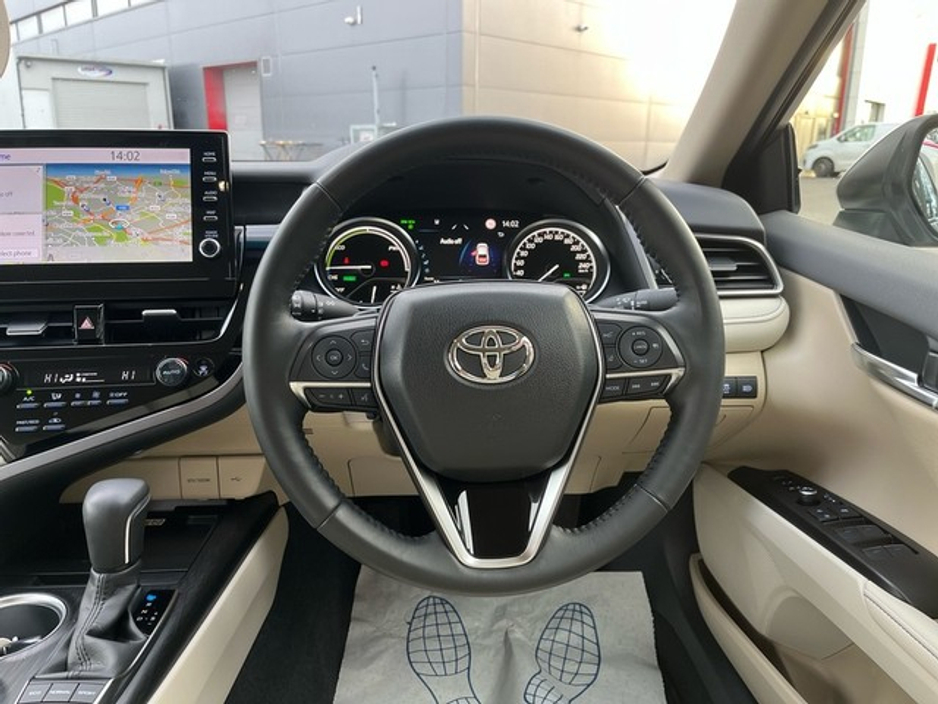 2024 Toyota Camry PLATINUM EDITION 4 €46,950