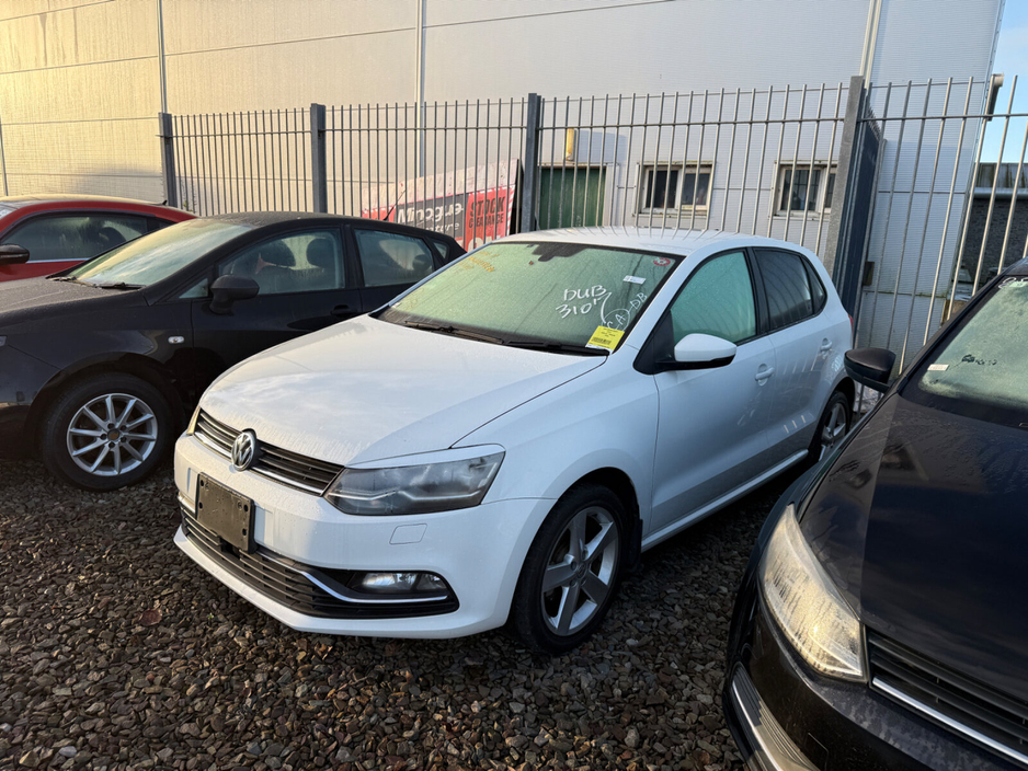 2016 Volkswagen Polo  €10,995