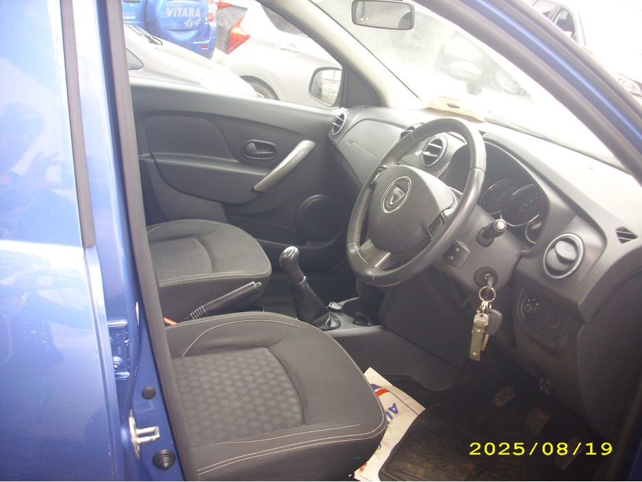 2013 Dacia Sandero SIGNATURE TCE 90 4DR €4,250