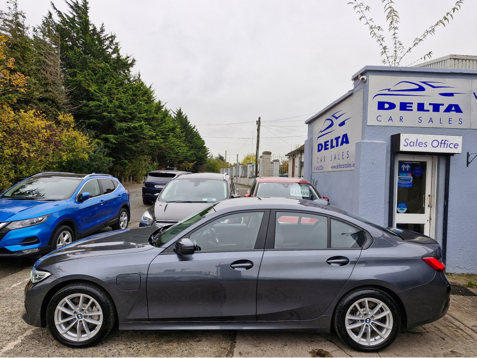 2020 BMW 3 Series 330E SE PRO 288BHP AUTOMATIC *PETROL PLUG IN HYBRID* NCT 10/27 FINANCE AVAILABLE @ €90 PER WEEK ON SCREEN BMW SERVICE HISTORY/ TOUCH SCREEN MEDIA/ REVERSE CAMERA/ iDRIVE/ BLUETOOTH/ HISTORY CHECKED €19,950