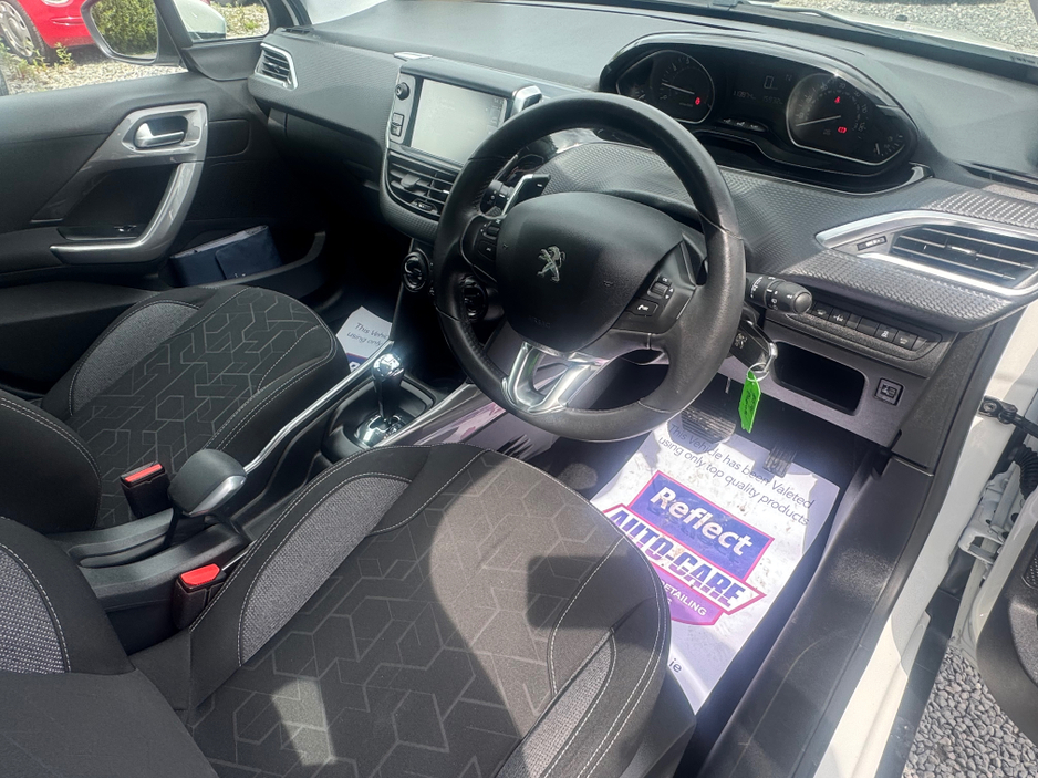 2016 Peugeot 2008 1.2 PURE TECH ACTIVE ETG €10,899