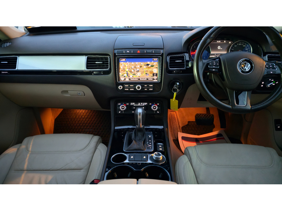 2015 Volkswagen Touareg CV 3.0 TDI 262BHP V6 5 SEATS €24,500