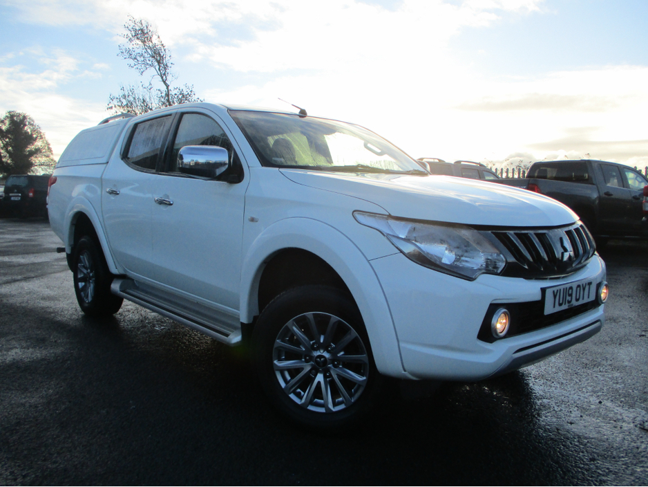 2019 Mitsubishi L200 2.4 DI-D TITANIUM 4WD CREWCAB €20,325