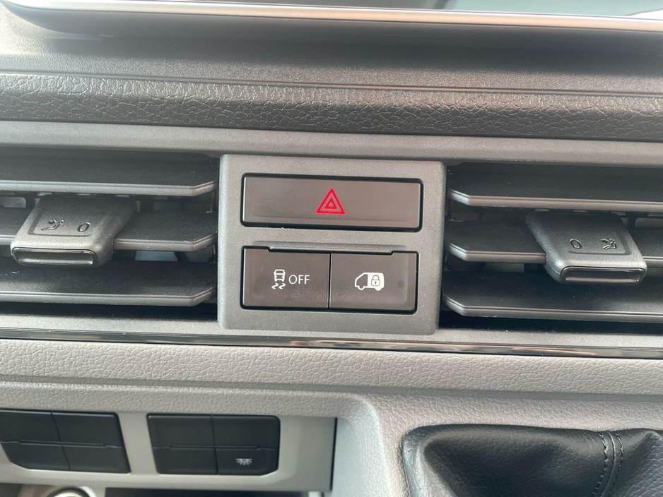 2025 Volkswagen Crafter  €39,975