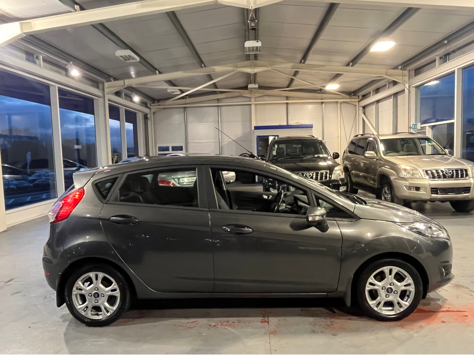 2016 Ford Fiesta MCA ZETEC 1.5 75PS M5 4DR 5DR €8,950