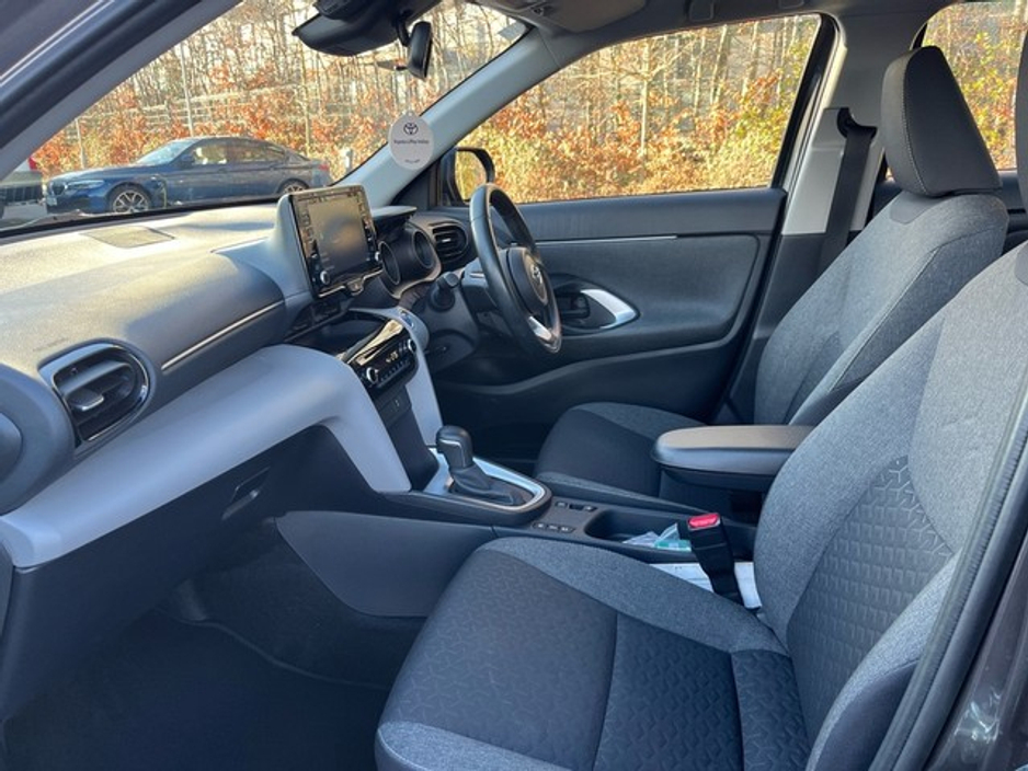 2022 Toyota Yaris Cross CR CROSS LUNA 4DR AUTO €24,950