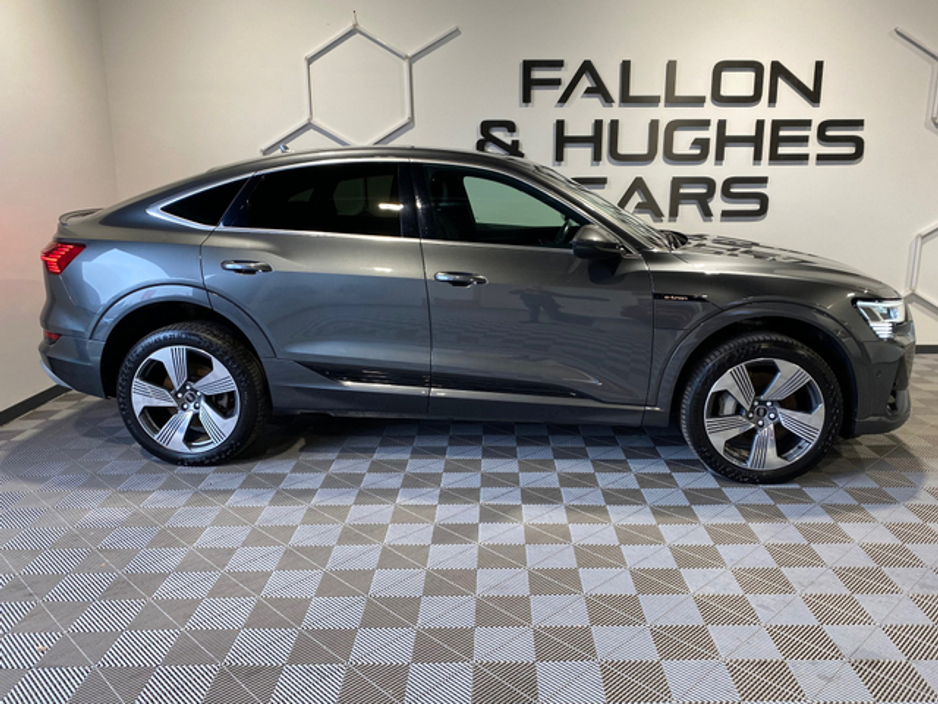 2022 Audi e-tron AUDI E-TRON S LINE 55 QUATTRO SPORTBACK // 95 KwH BATTERY €34,950