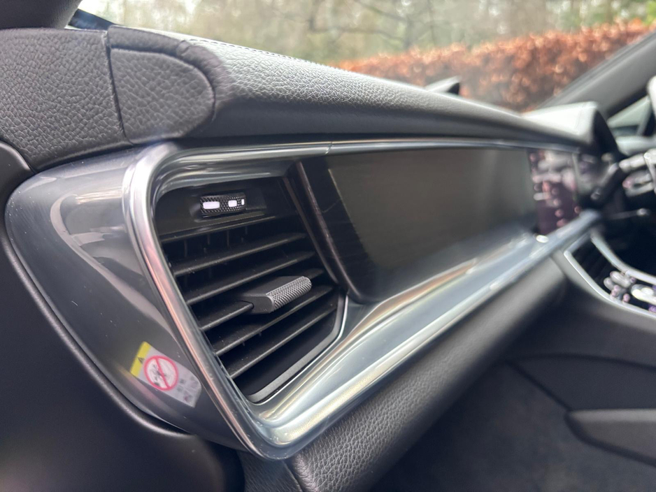 2023 Porsche Panamera 4 E-HYBRID SPORT TURISMO *Colossal Specification* €87,950