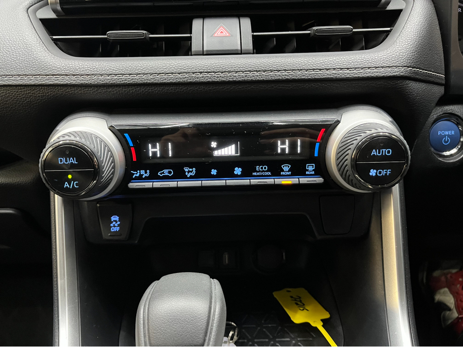 2022 Toyota Rav4 €34950! 2022 TOYOTA RAV4 HYBRID X 2.5 AUTOMATIC / CRUISE CONTROL / REVERSE CAMERA €34,950