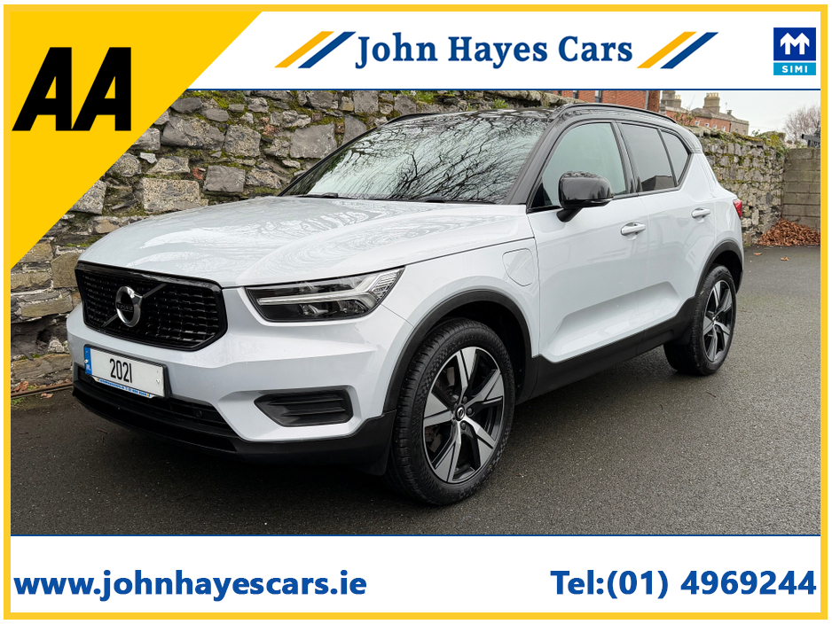 2021 Volvo XC40 R-DESIGN T5 RECHARGE//FULL LEATHER//FULL VOLVO SERVICE HISTORY//GREAT SPECIAL//SIMI AND AA DEALER €31,950
