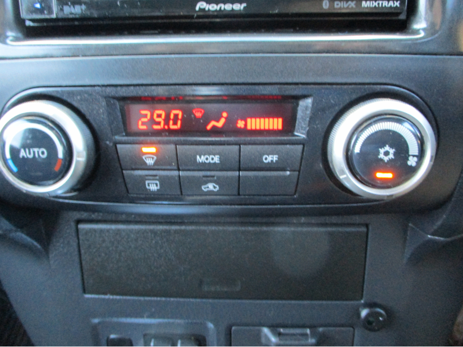 2014 Mitsubishi Pajero 3.2 DID SWB COMM 4WORK SG2 197BHP €20,995