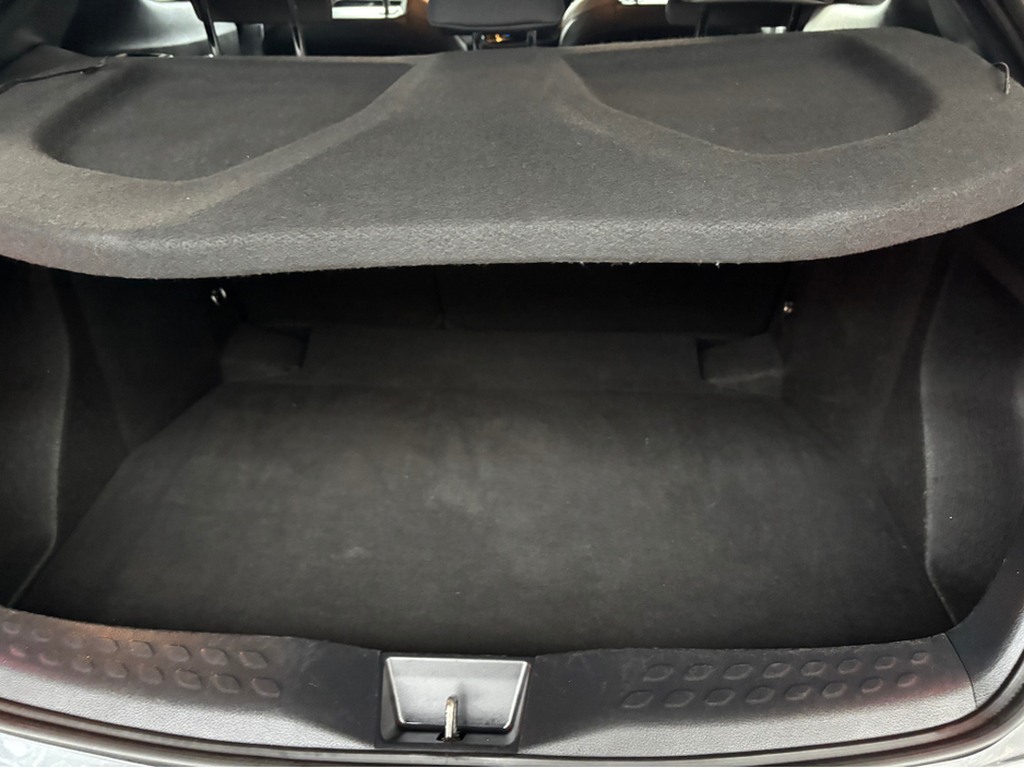 2023 Toyota C-HR HYBRID SOL 4DR AUTO €25,499