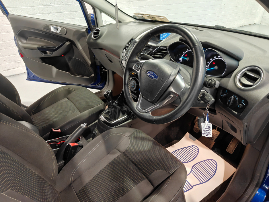 2017 Ford Fiesta TITANIUM 1.0 65PS M5 4DR €10,995