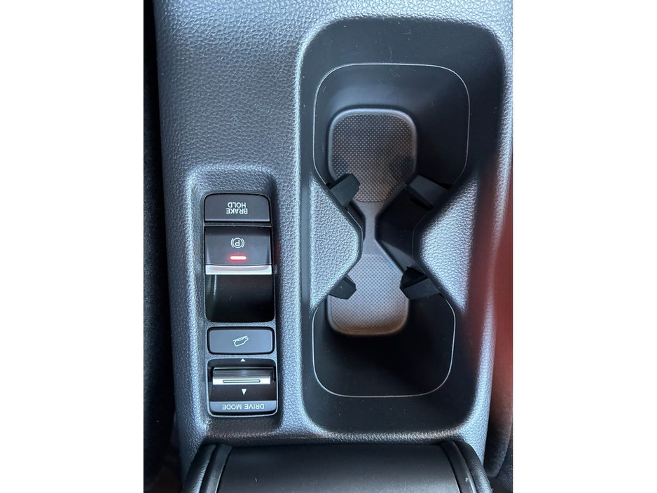 2025 Honda HR-V E:hev Elegance €38,995