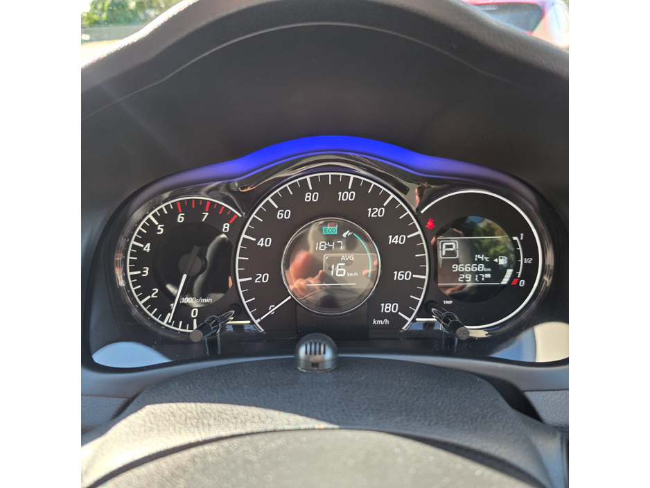 2016 Nissan Note 1.2 5dr. SV 16 inch alloys €9,950