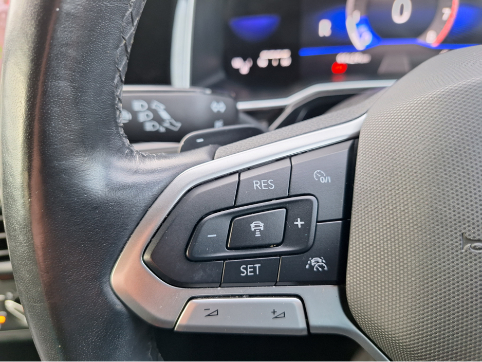 2022 Volkswagen Taigo R-LINE 1.0 TSI 110HP *Top Spec/Heated Seats/Automatic/Reverse Camera*