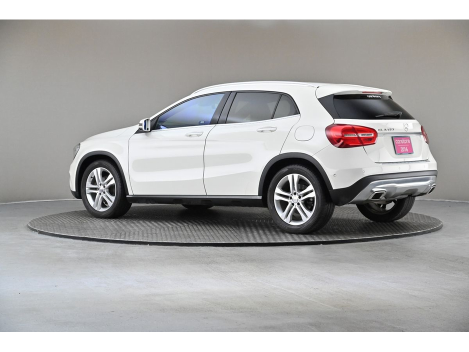2016 Mercedes-Benz GLA Class GLA 180 *HALF LEATHER*REVERSE CAM*PARK SENSORS* €18,890