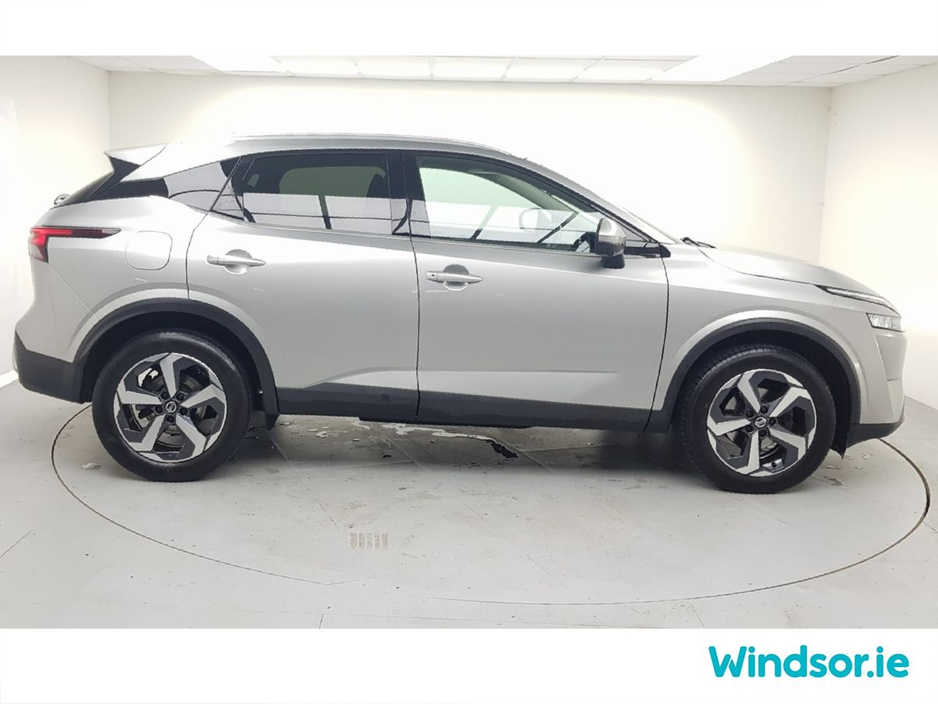2022 Nissan Qashqai 1.3 PET MILD HYBRID SV PREMIUM €27,995