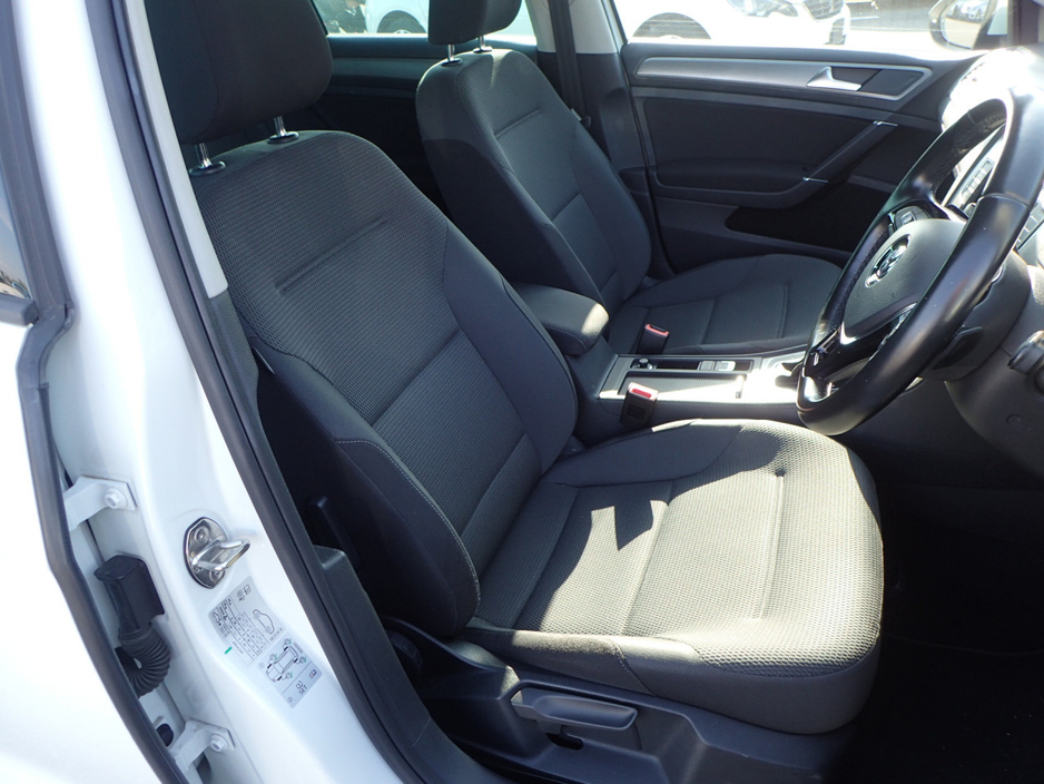 2016 Volkswagen Golf 1.2 TSI HIGHLINE PRO PETROL AUTOMATIC // PRIVACY PACK // BLUETOOTH MEDIA // PARK ASSIST // REVERSING CAMERA // UPGRADED SPORT ALLOYS // IMMACULATE EXAMPLE €14,950