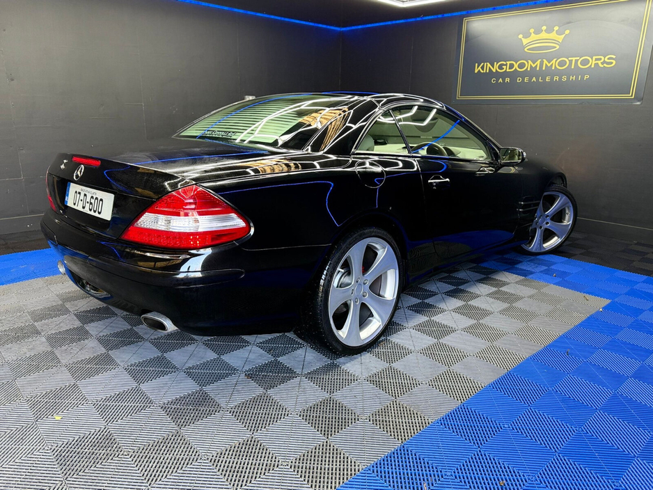 2007 Mercedes-Benz SL Class SL 350 €21,700