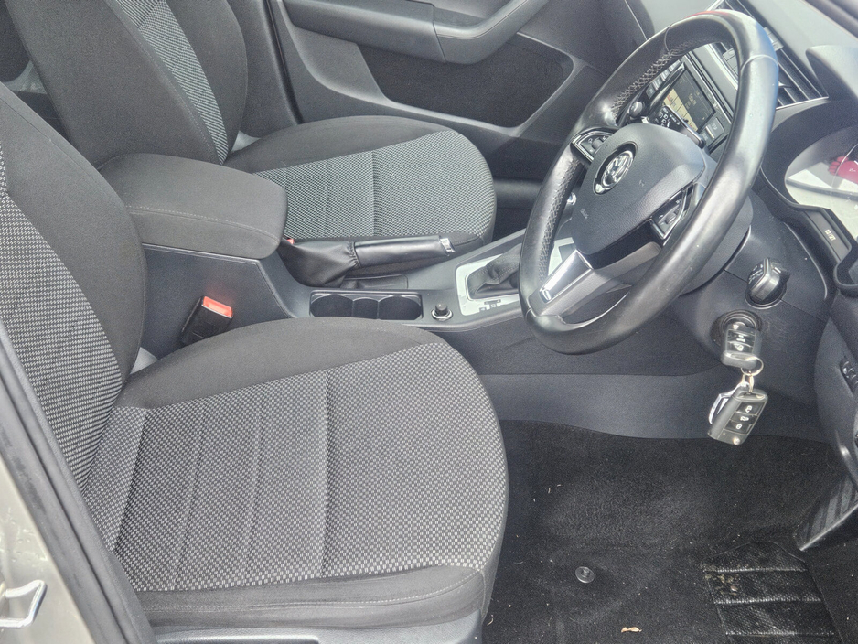 2015 Skoda Octavia COMBI AMBITION 1.6TDI 110HP DSG €10,450