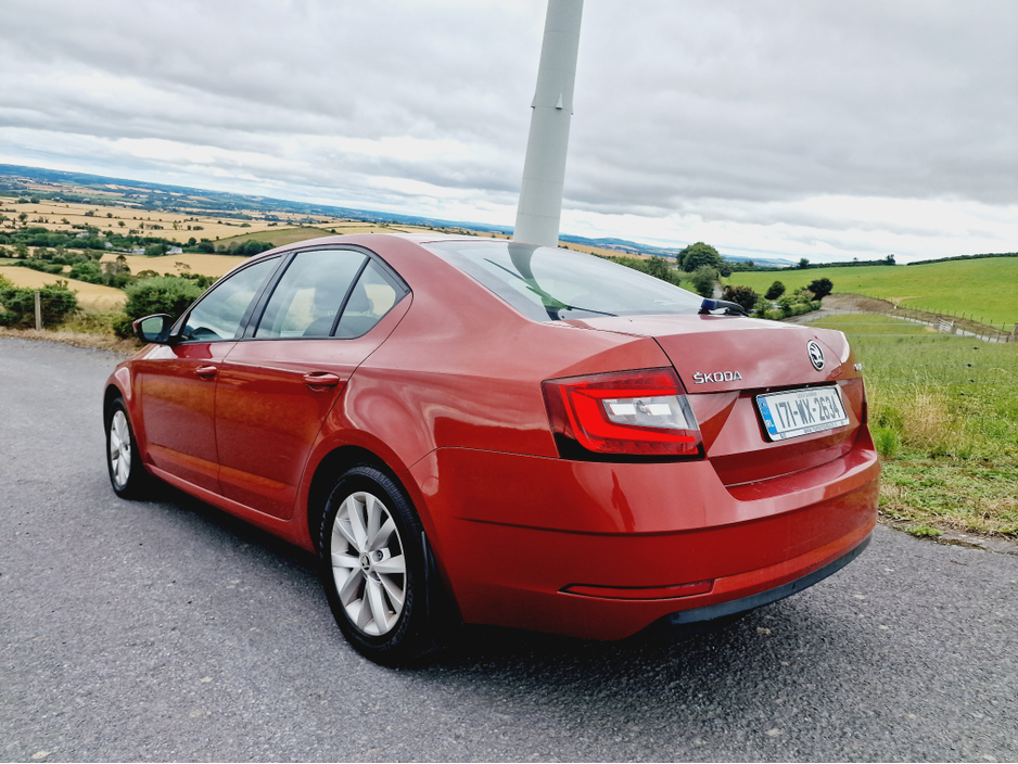2017 Skoda Octavia AMBITION 1.6 TDI 115HP 4DR From €67P/W €14,750
