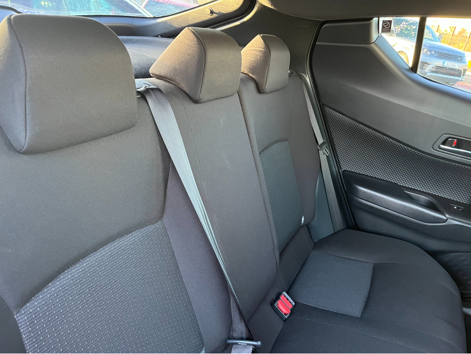 2018 Toyota C-HR 1.8 HUBRID AUTO LOW KMS €17,450